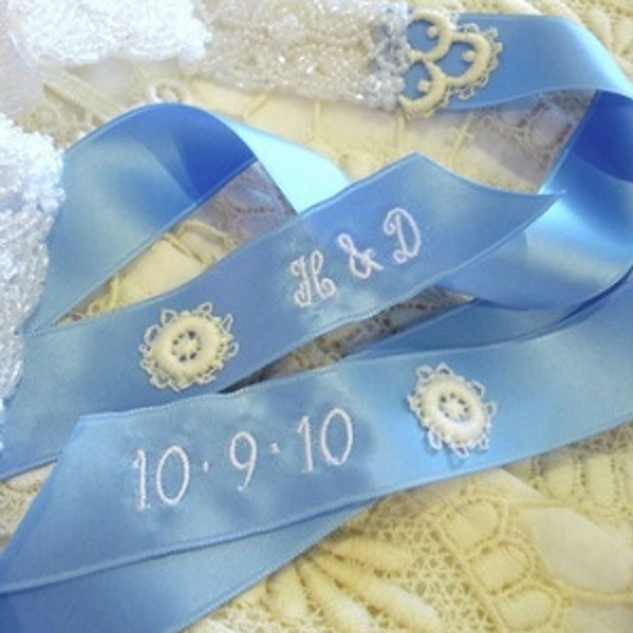 Everything You Ever Needed to Know About Garter Belts - Weddingbells