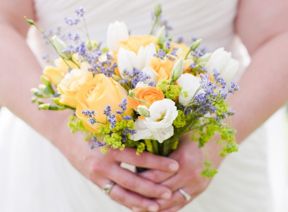 A Casual Summer Wedding In St. Catharines, Ontario