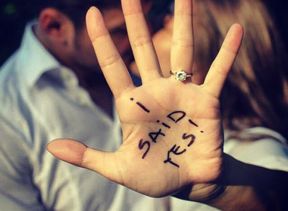 Creative Ways To Announce Your Engagement