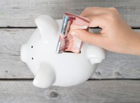 5 Easy Ways To Cut Wedding Costs
