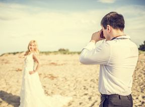 Pro Tips For Looking Your Best In Wedding Photos
