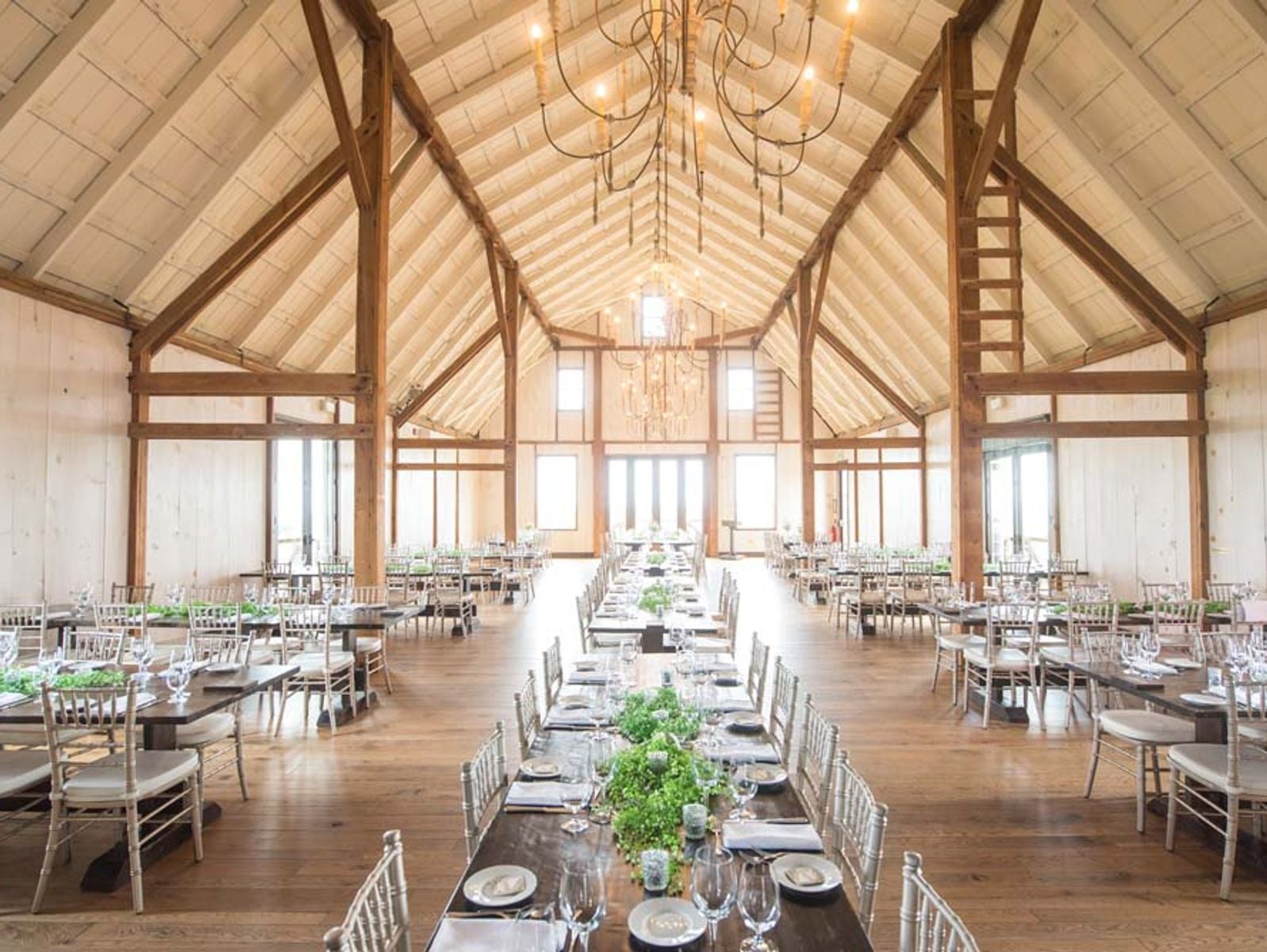 Barn yard wedding venue | Honestweddingadvice.com