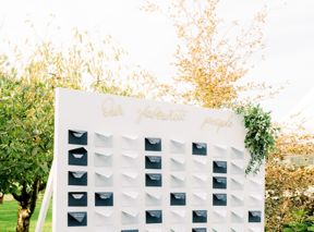 Essential Wedding Seating Chart Tips