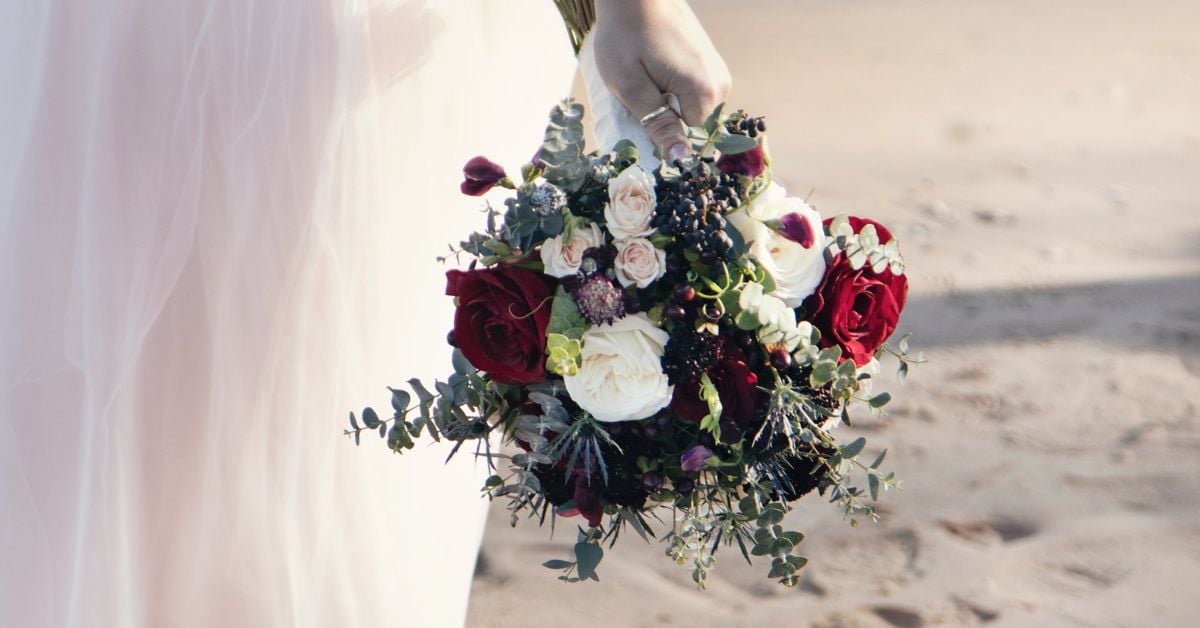 A Wedding Flowers Guide Types, Budgets, & More Weddingbells